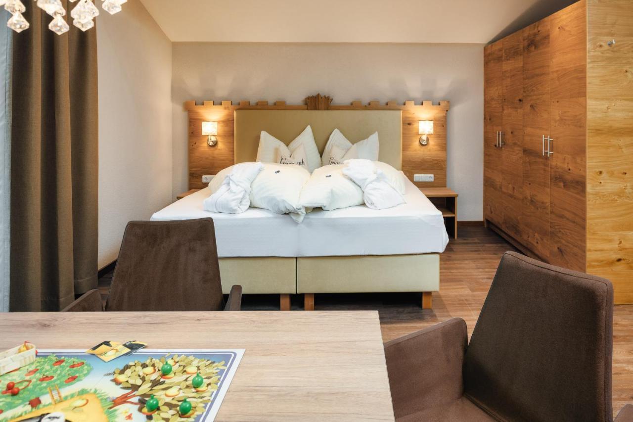 Kinderhotel Laderhof Ladis Esterno foto