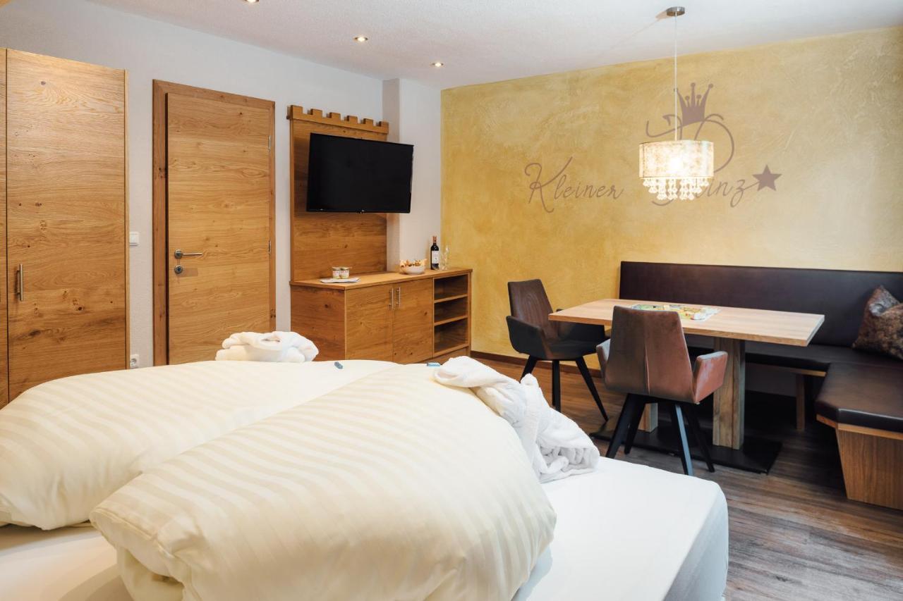 Kinderhotel Laderhof Ladis Esterno foto